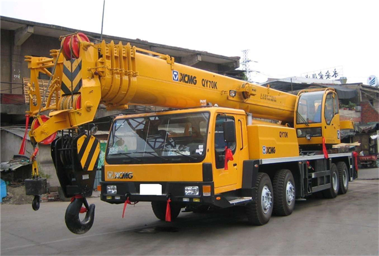 襄州区吊车出租选择重点